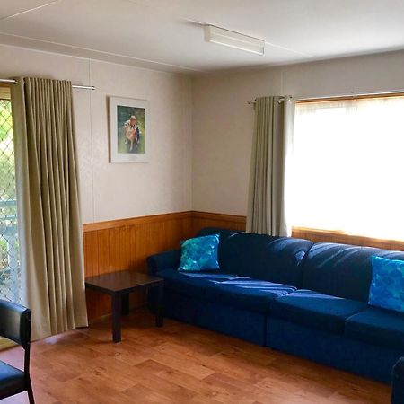 Toora Tourist Park Hotell Exteriör bild